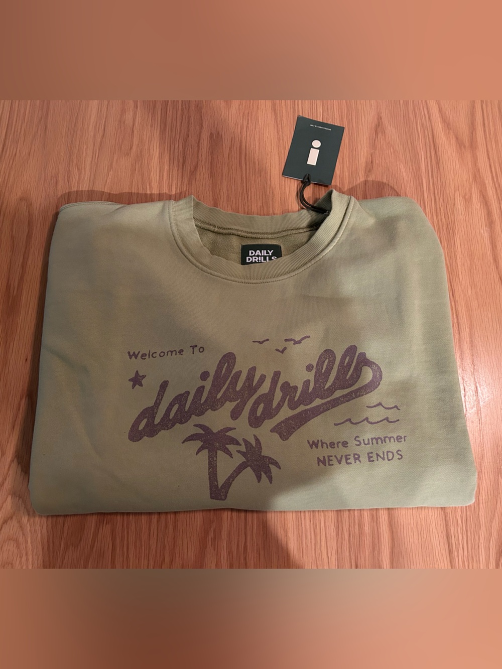 Daily Drills Oversized Vacation Crew - Matcha Green Size M/L NWT